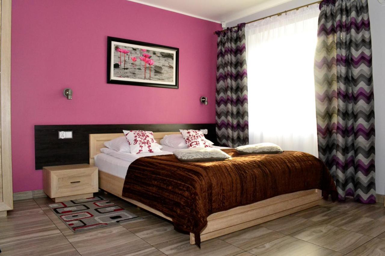 Comfort-24 Slupca Luaran gambar