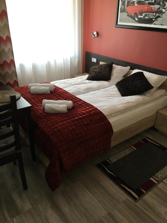 Comfort-24 Slupca Luaran gambar